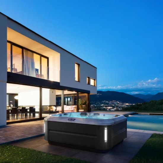 Jacuzzi J-335 Mini Pool
